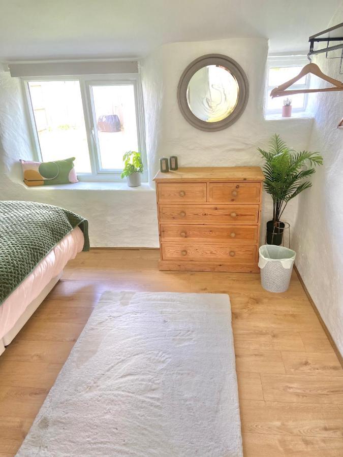 Idyllic Cornish Cottage, Superking Bed, Private Garden Dogs Welcome Truro Dış mekan fotoğraf